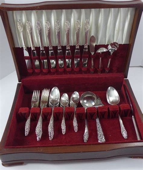 oneida silverplate flatware value guide.